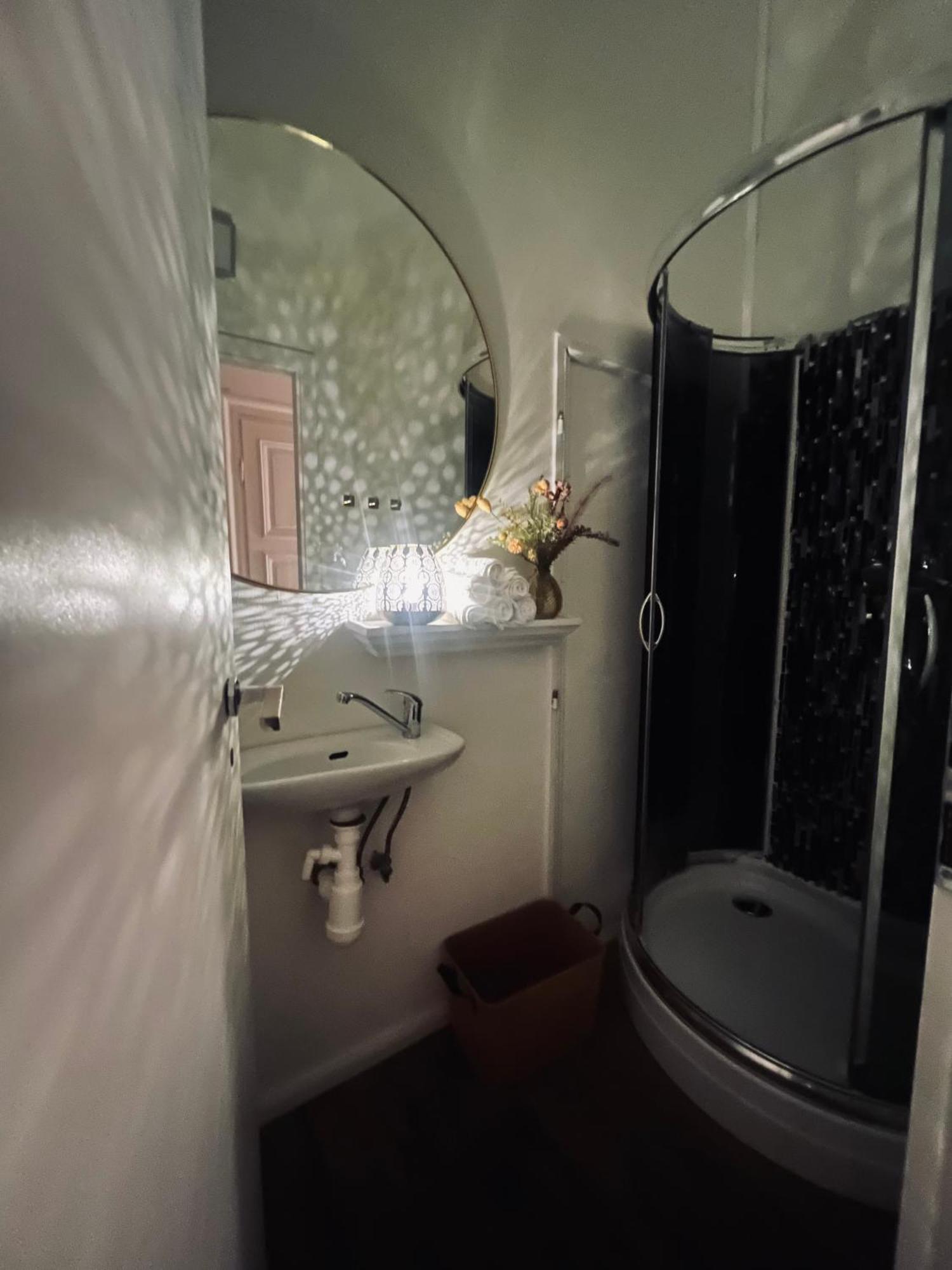 Csaky Palace Bratislava 1 Apartment Ngoại thất bức ảnh