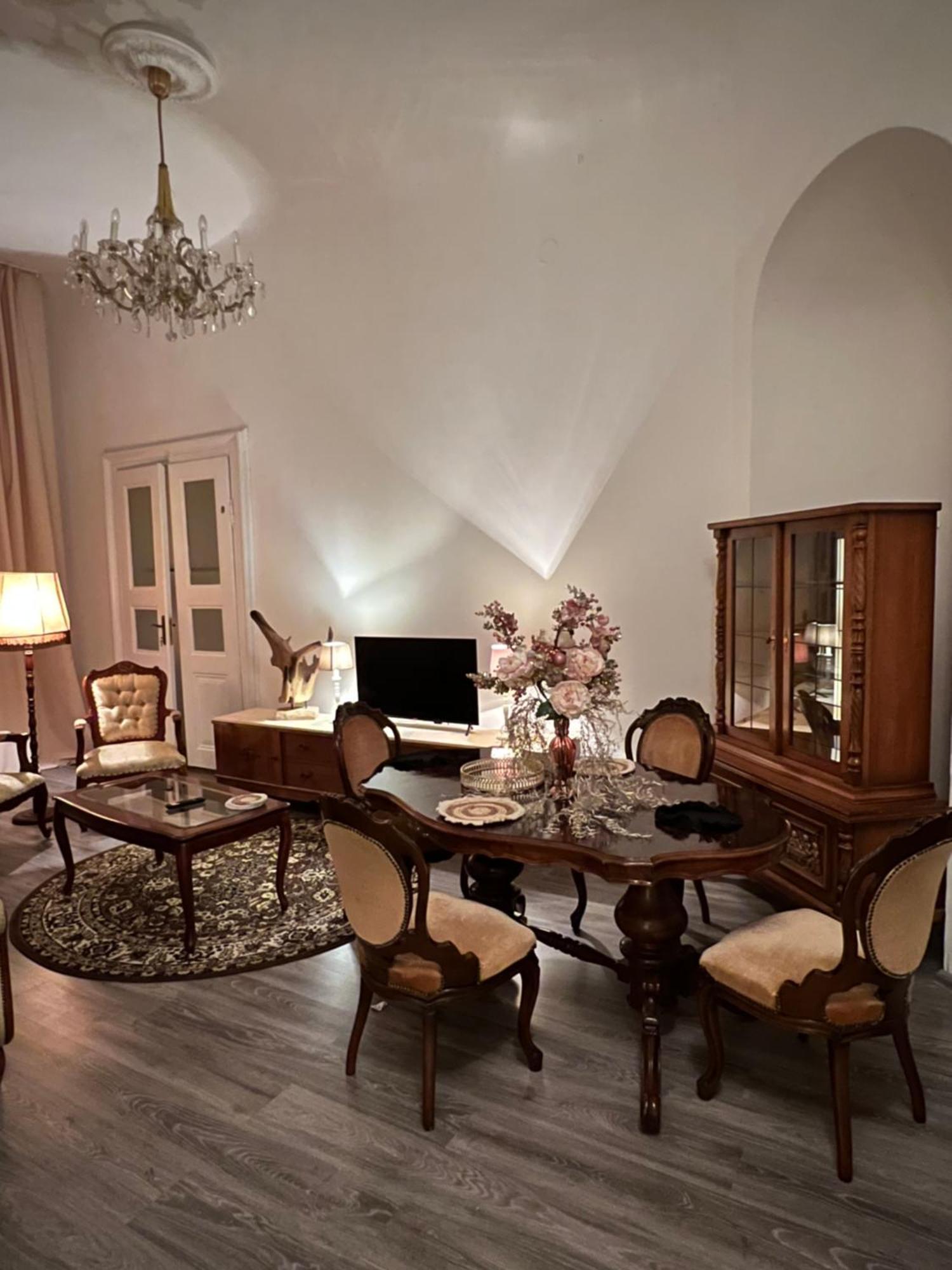 Csaky Palace Bratislava 1 Apartment Ngoại thất bức ảnh