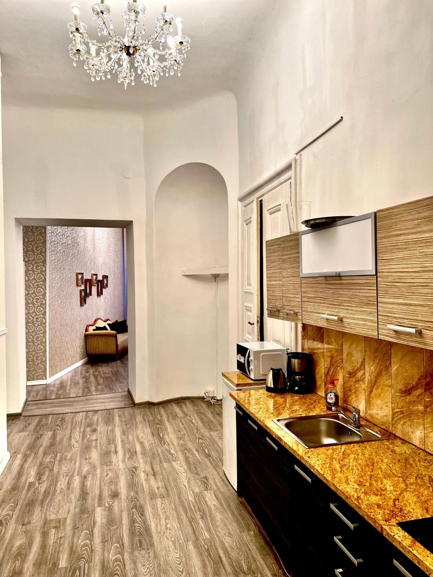 Csaky Palace Bratislava 1 Apartment Ngoại thất bức ảnh